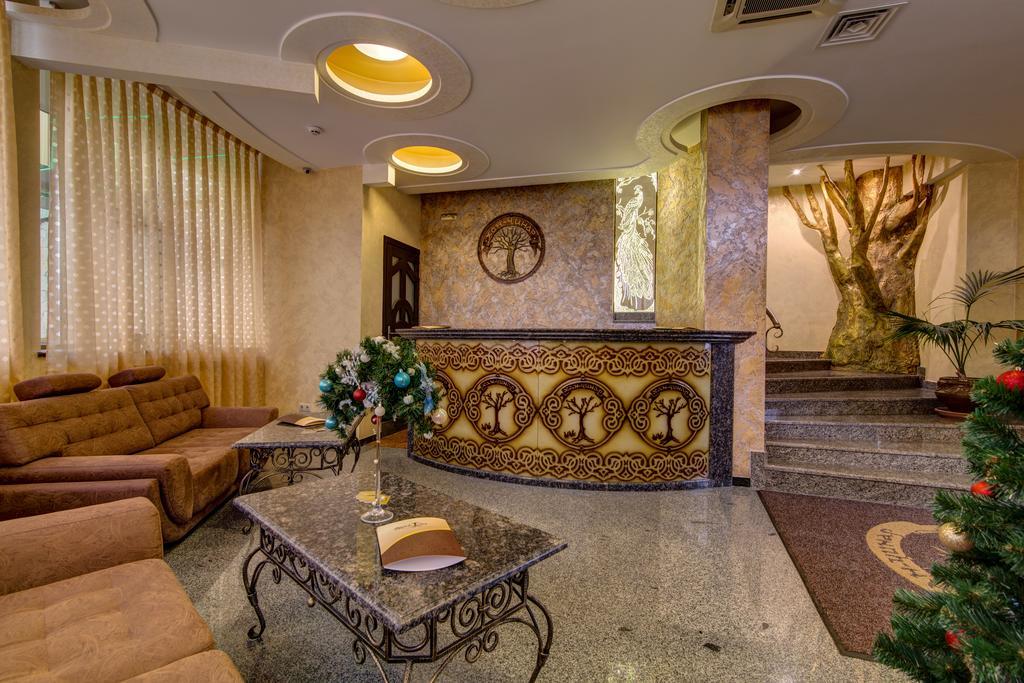 Khan-Chinar Hotel Dnipro Exterior foto