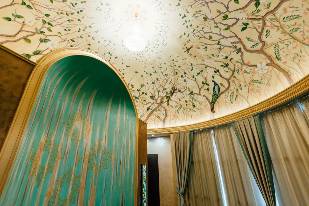 Khan-Chinar Hotel Dnipro Exterior foto